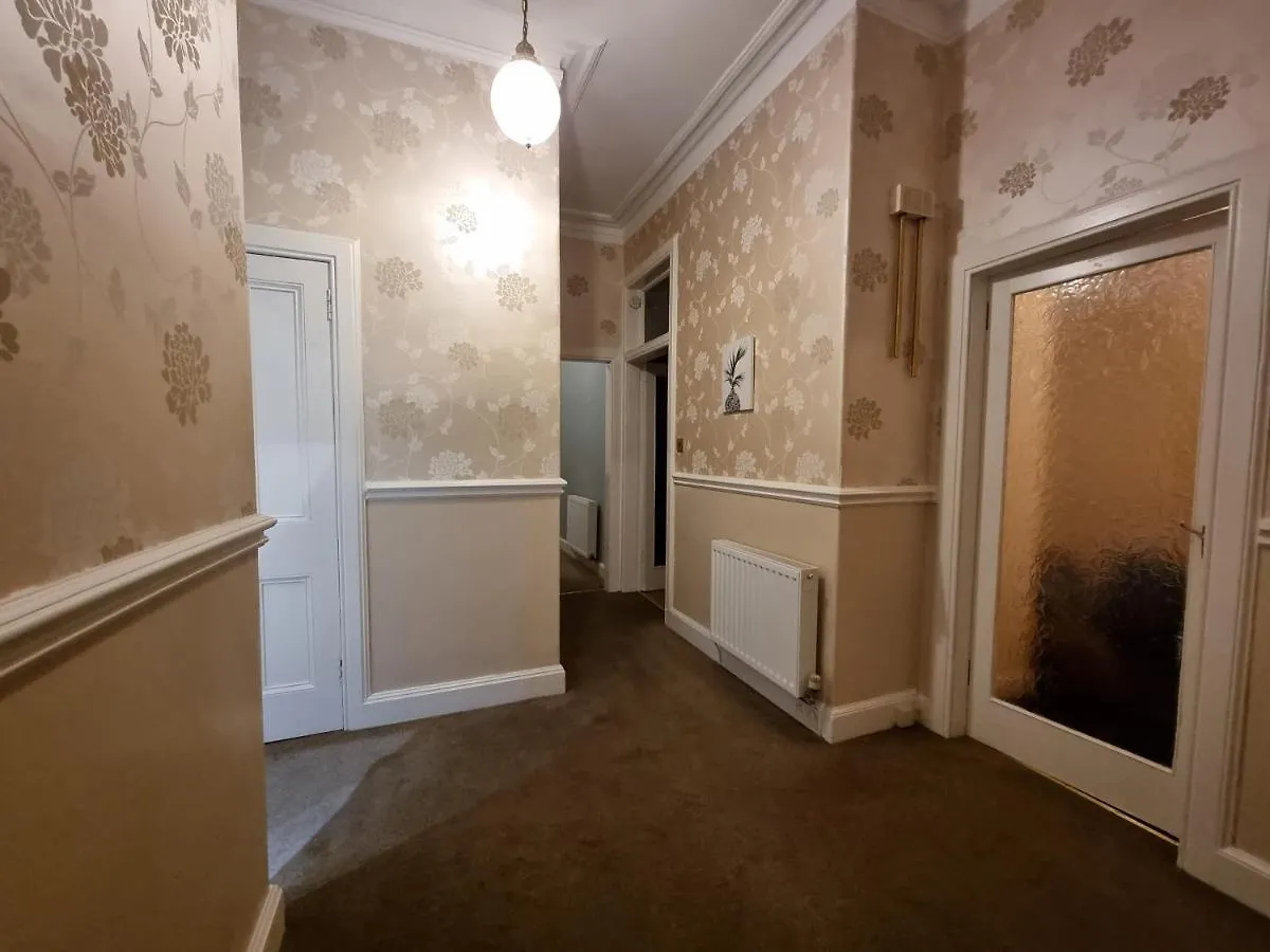 Bright 3 Bedroom Edinburgh City Apt Appartement